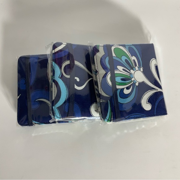 Vera Bradley NWT Notebook Mediterranean Blue 4x4 Blank Pages Elastic Band Close - Picture 8 of 10